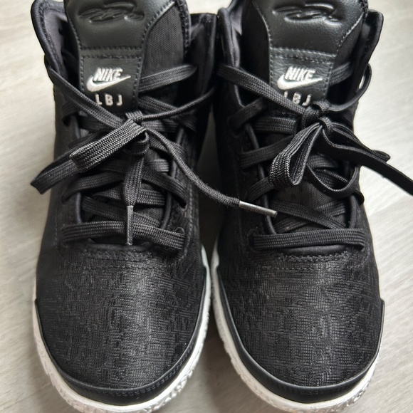 Nike Zoom Lebron NXXT Gen Black White Medium Soft Pink Mens Size 8 - Picture 5 of 9